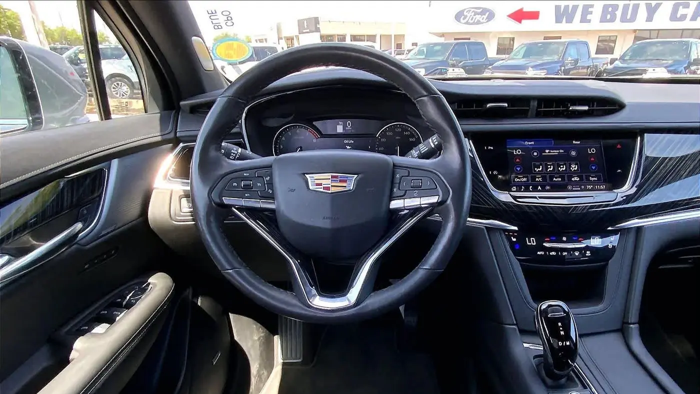 2025 Cadillac XT6 Premium Luxury