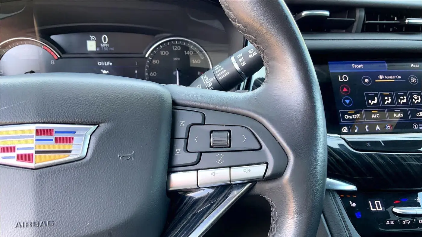 2025 Cadillac XT6 Premium Luxury