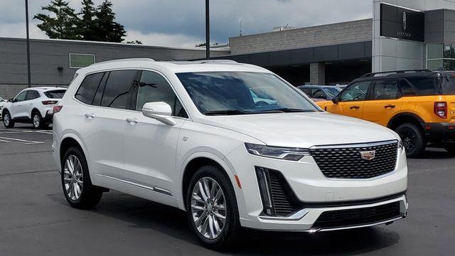 2022 Cadillac XT6 Premium Luxury