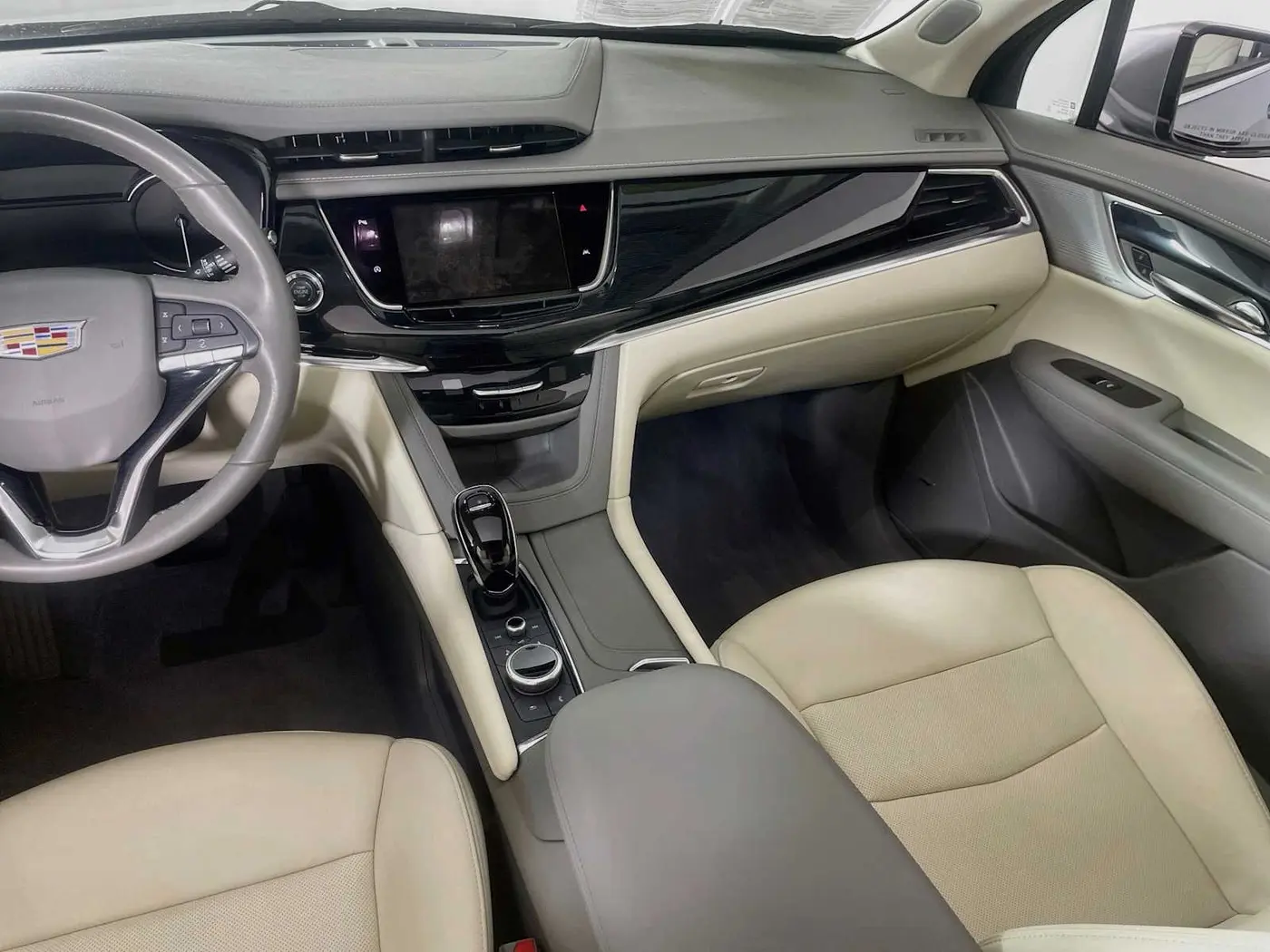 2024 Cadillac XT6 - $46,995