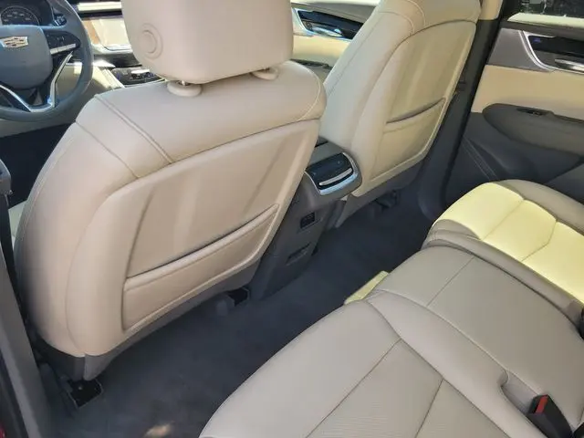 2023 Cadillac XT6 - $29,073