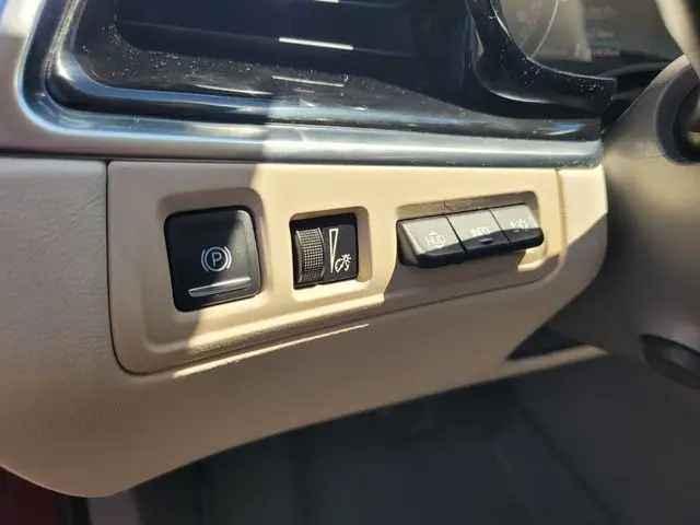 2023 Cadillac XT6 - $29,073