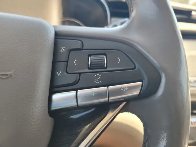2023 Cadillac XT6 - $29,073