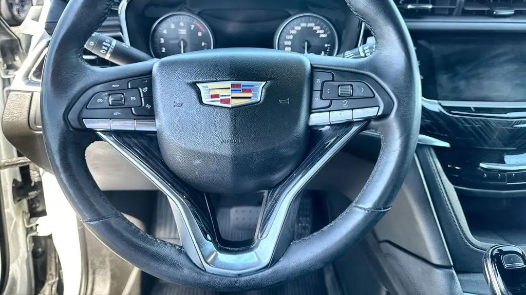 2024 Cadillac XT6 Premium Luxury