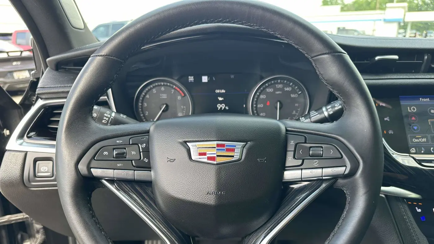 2024 Cadillac XT6 Premium Luxury