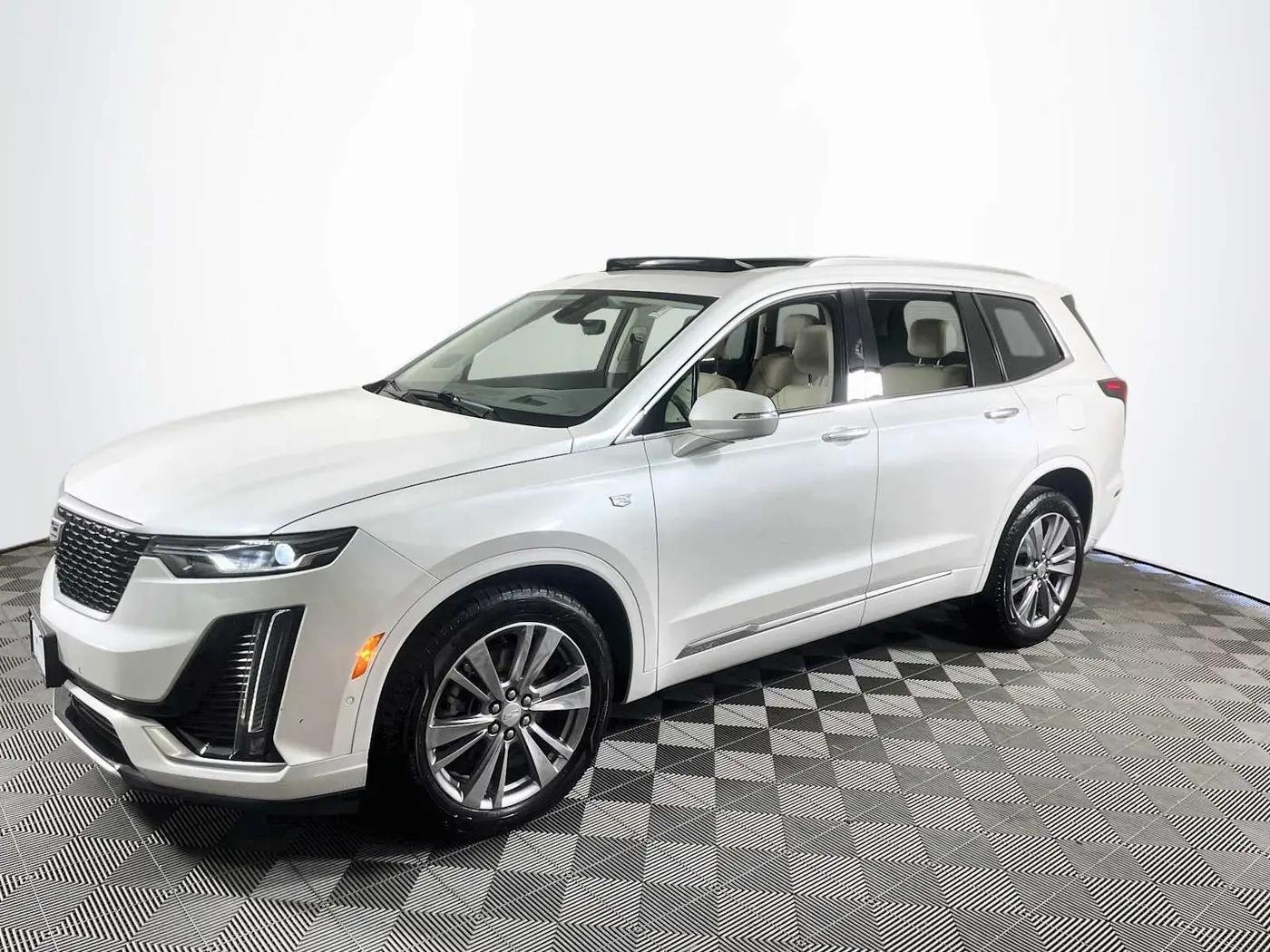 2023 Cadillac XT6 - $42,995