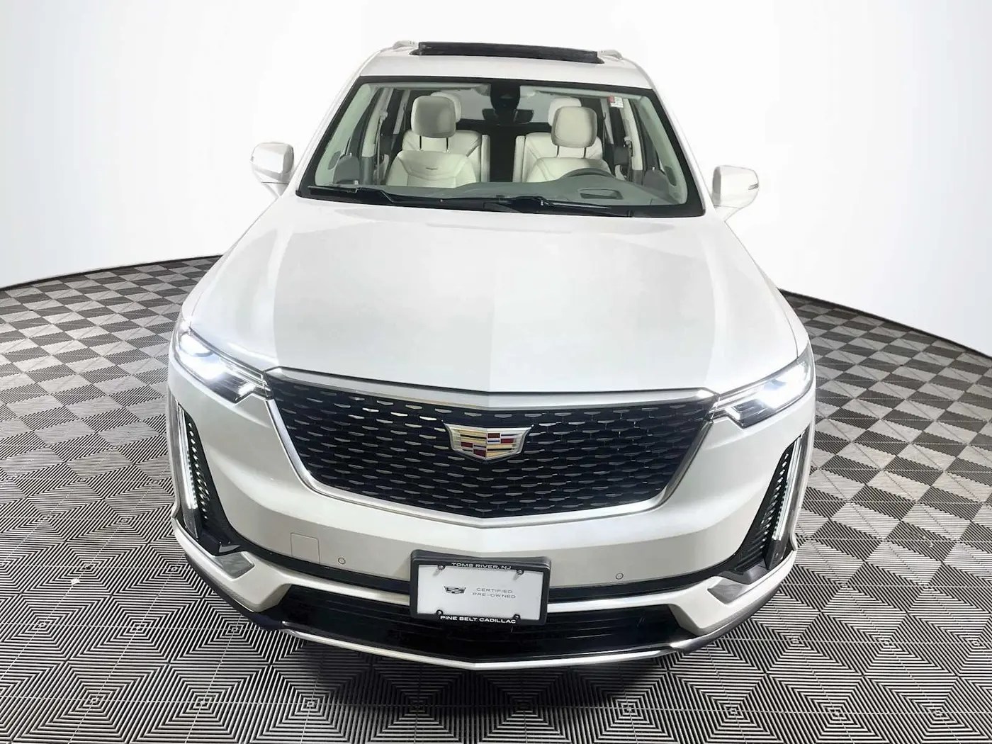 2023 Cadillac XT6 - $42,995
