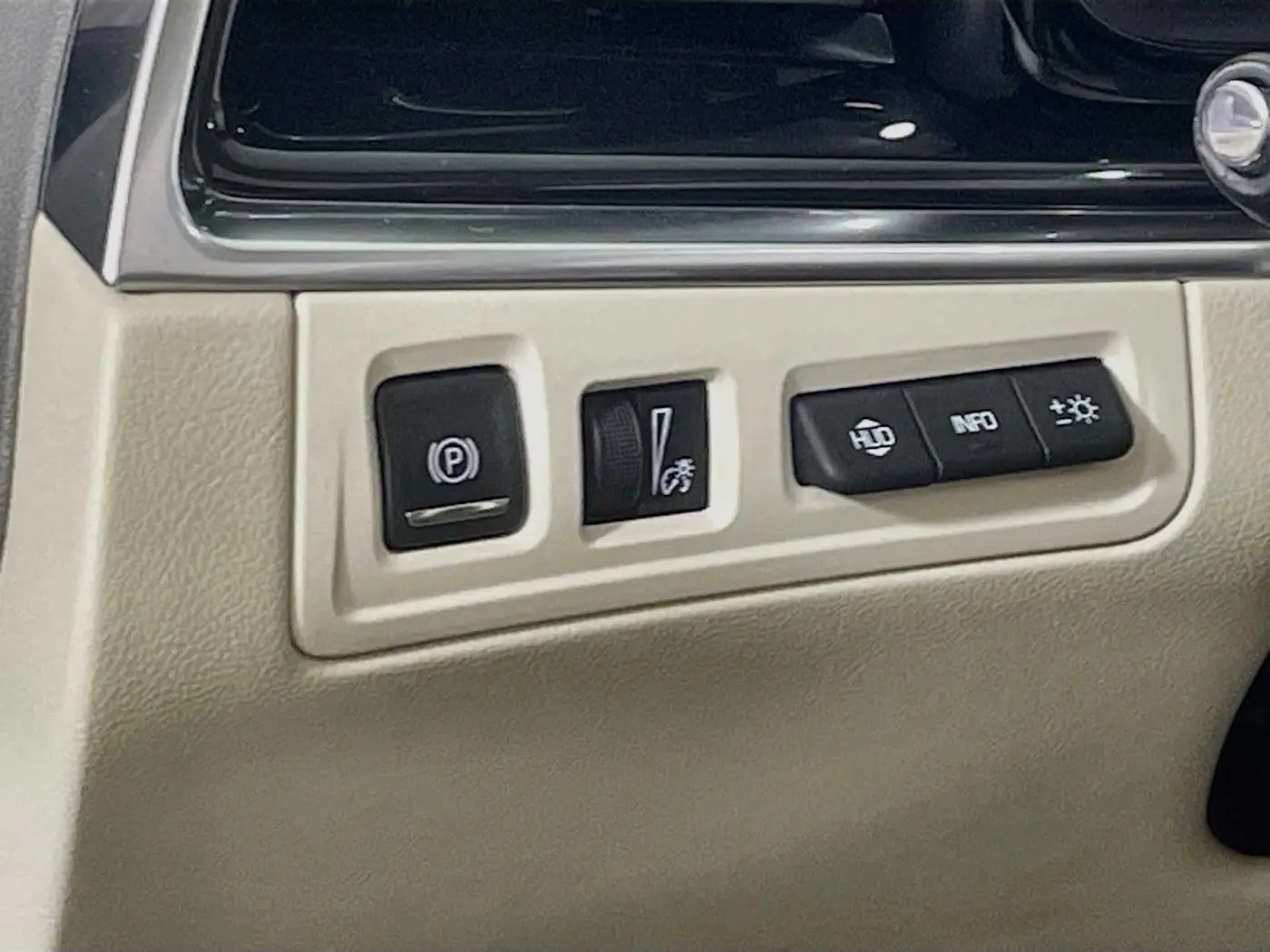 2023 Cadillac XT6 - $42,995