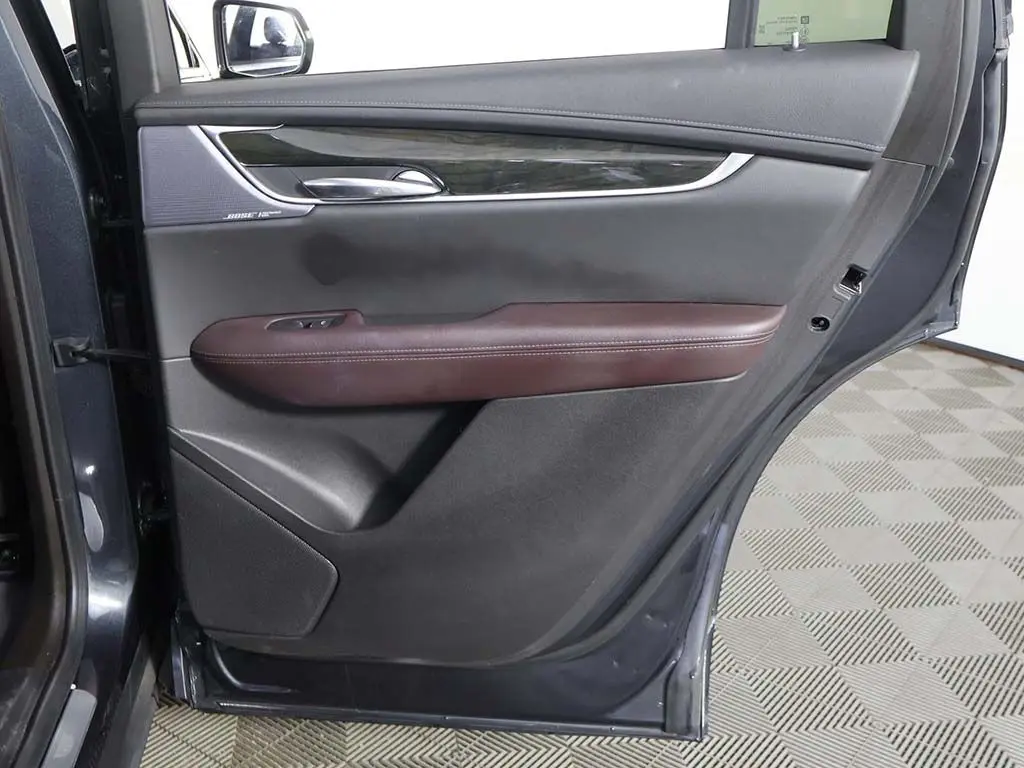 2023 Cadillac XT6 - $32,599