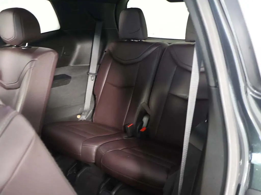 2023 Cadillac XT6 - $32,599