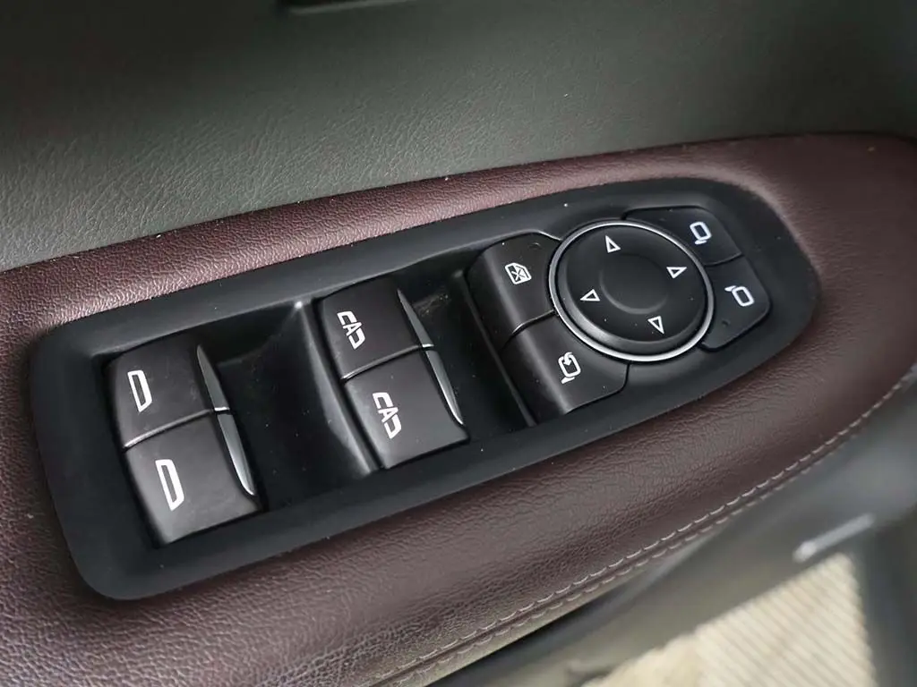 2023 Cadillac XT6 - $32,599