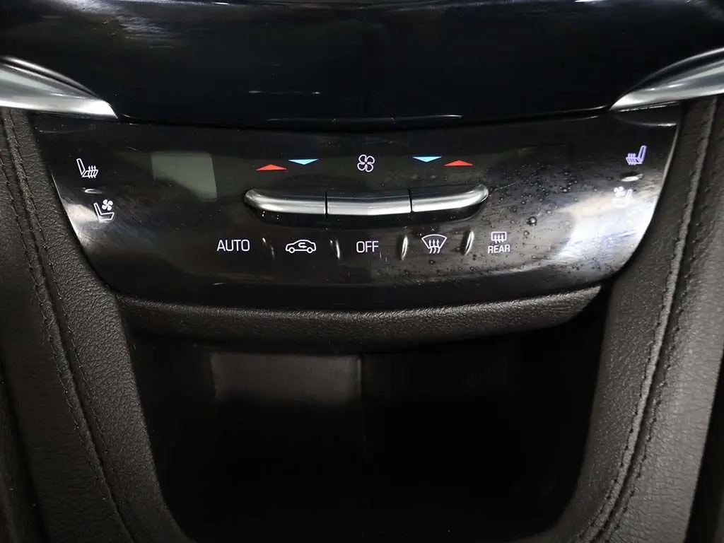 2023 Cadillac XT6 - $32,599
