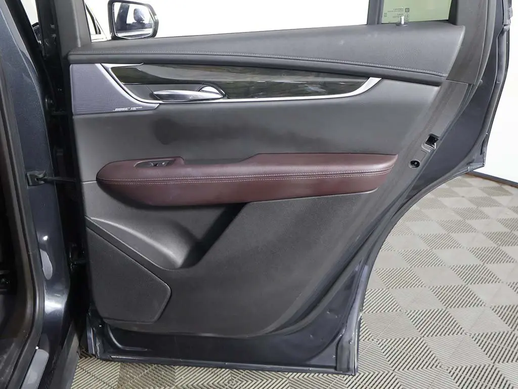 2023 Cadillac XT6 - $32,599