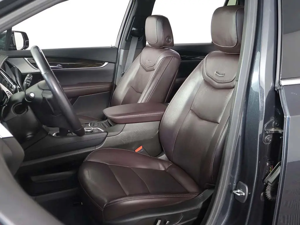 2023 Cadillac XT6 - $32,599