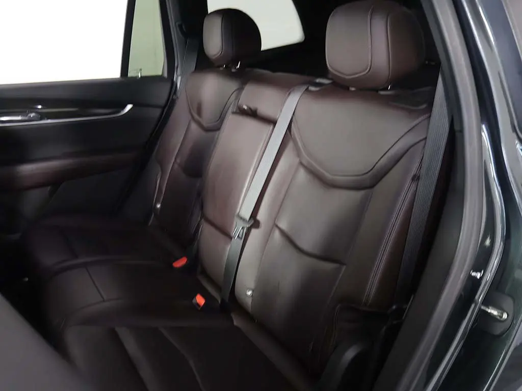2023 Cadillac XT6 - $32,599
