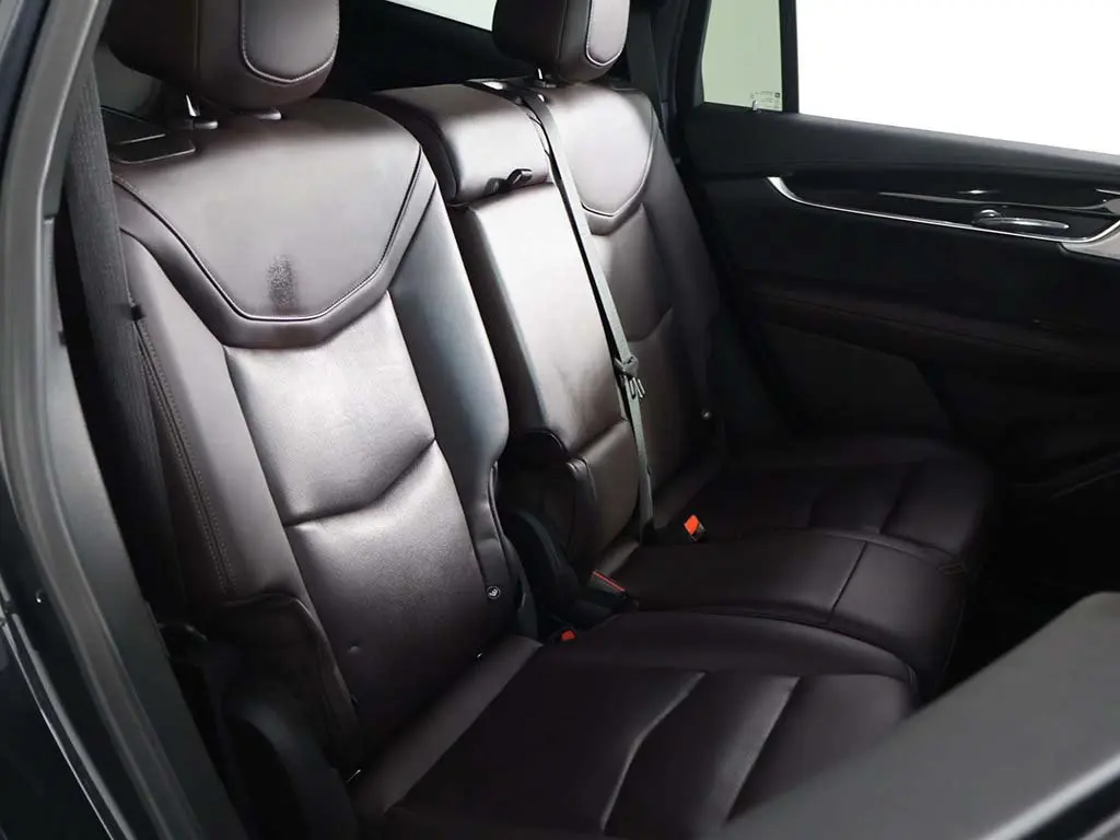 2023 Cadillac XT6 - $32,599
