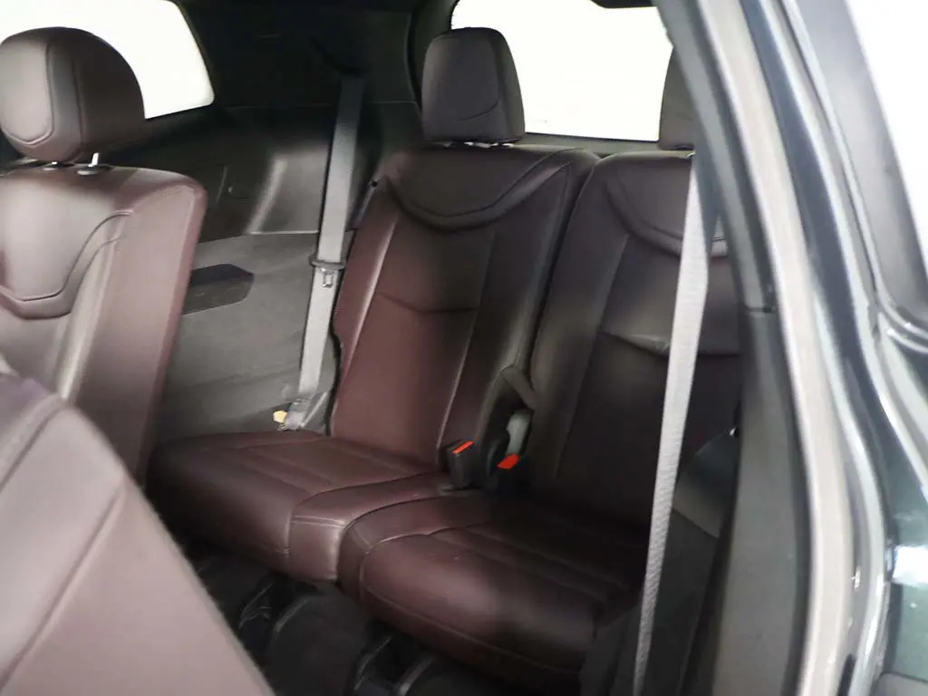 2023 Cadillac XT6 - $32,599