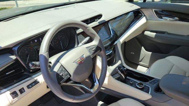 2023 Cadillac XT6 Premium Luxury