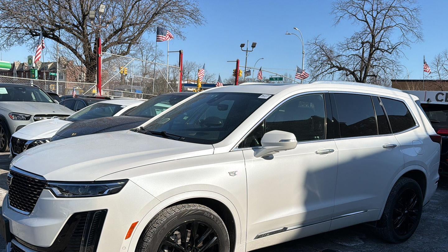 2023 Cadillac XT6 Premium Luxury