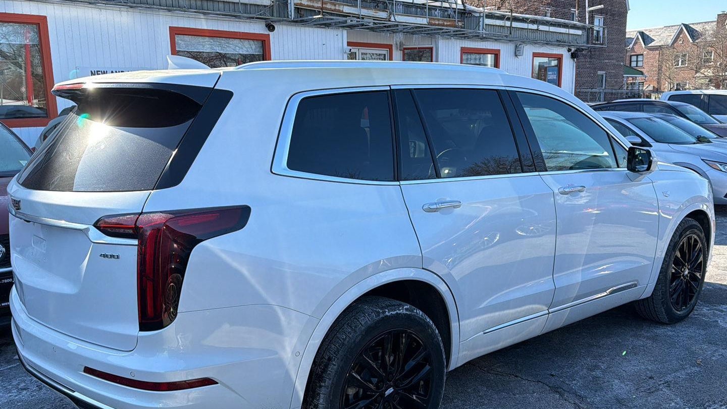 2023 Cadillac XT6 Premium Luxury