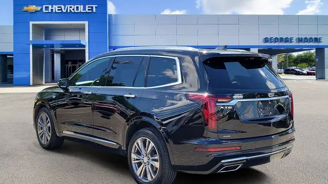 2025 Cadillac XT6 Premium Luxury