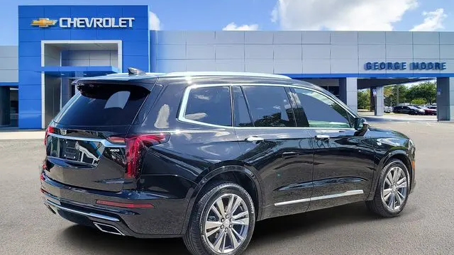 2025 Cadillac XT6 Premium Luxury