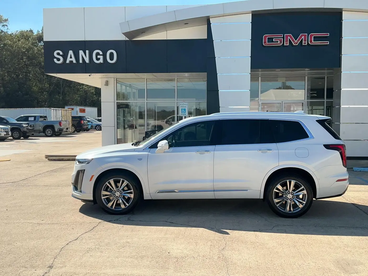 2023 Cadillac XT6