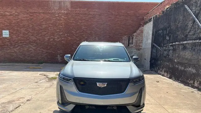 2023 Cadillac XT6 Sport