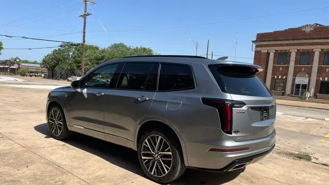 2023 Cadillac XT6 Sport