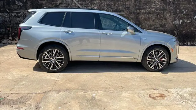 2023 Cadillac XT6 Sport