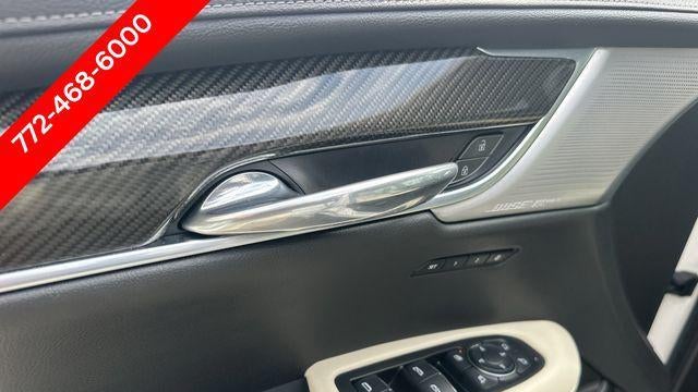2024 Cadillac XT6 Sport