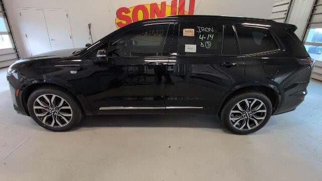 2024 Cadillac XT6 Sport