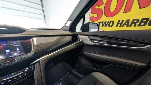 2024 Cadillac XT6 Sport