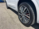 2024 XT6 Thumbnail 28