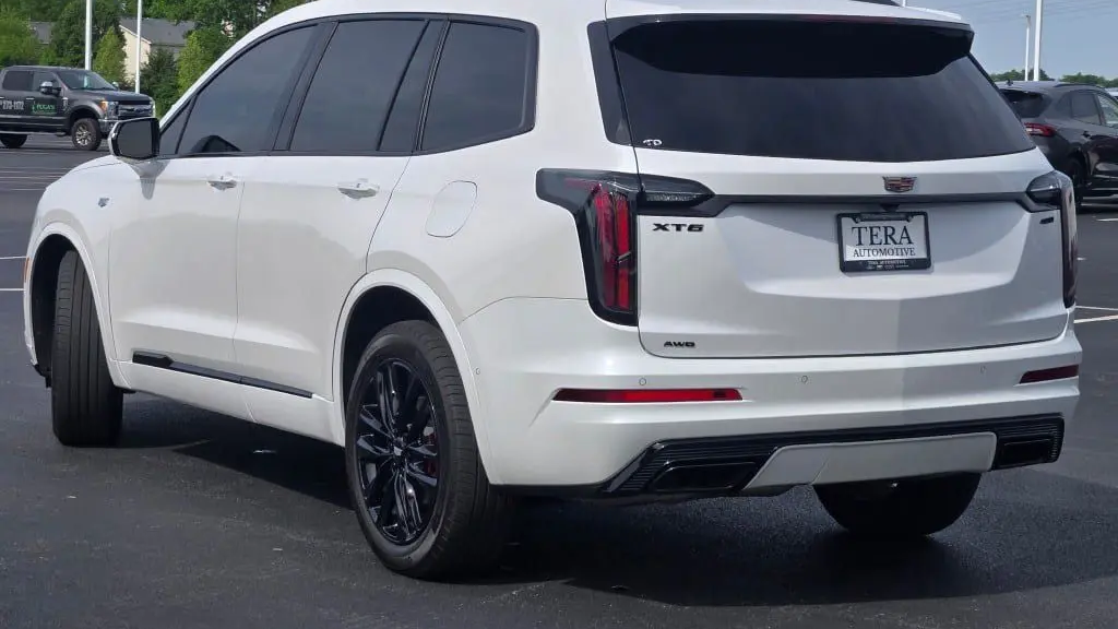 2024 Cadillac XT6 Sport