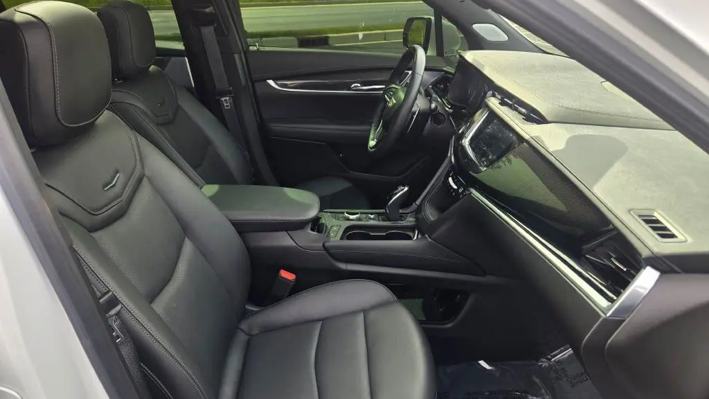 2024 Cadillac XT6 Sport