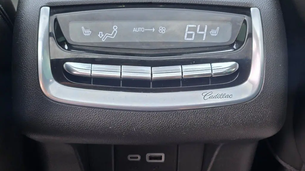 2024 Cadillac XT6 Sport