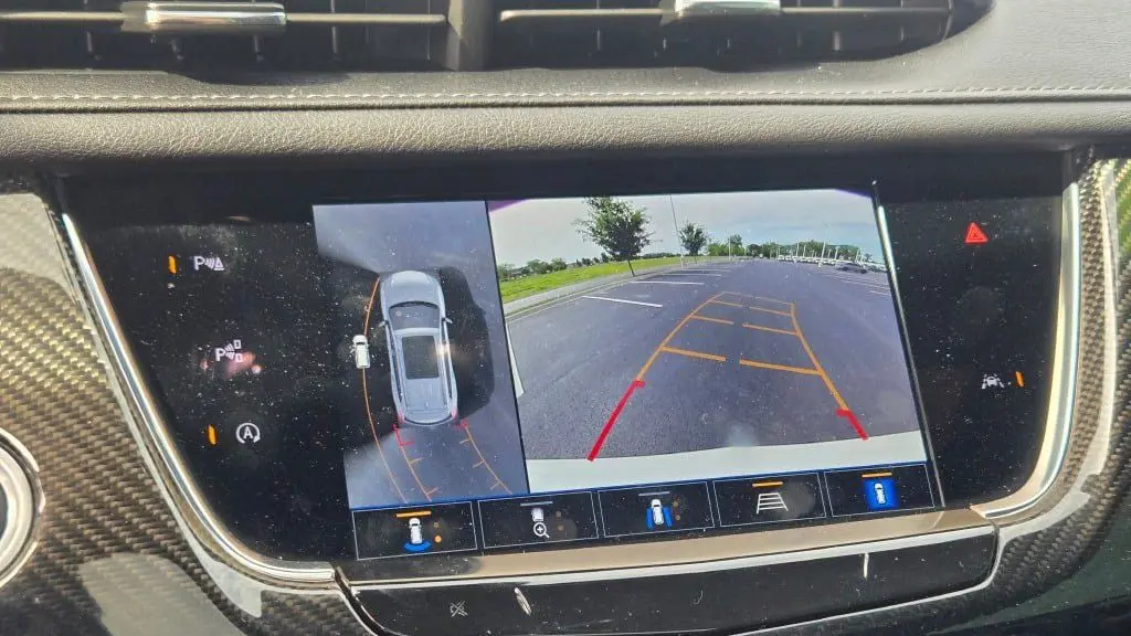 2024 Cadillac XT6 Sport