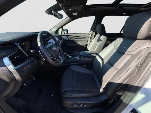2024 Cadillac XT6 - $47,995
