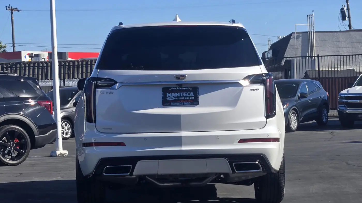 2025 Cadillac XT6 Sport