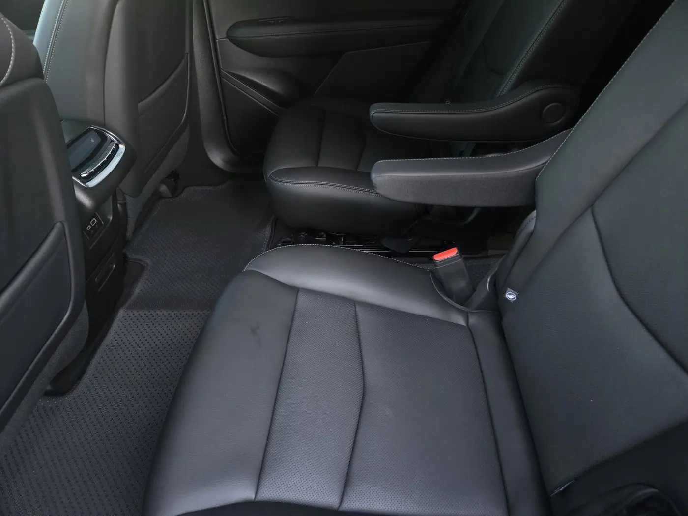 2025 Cadillac XT6 - $58,988