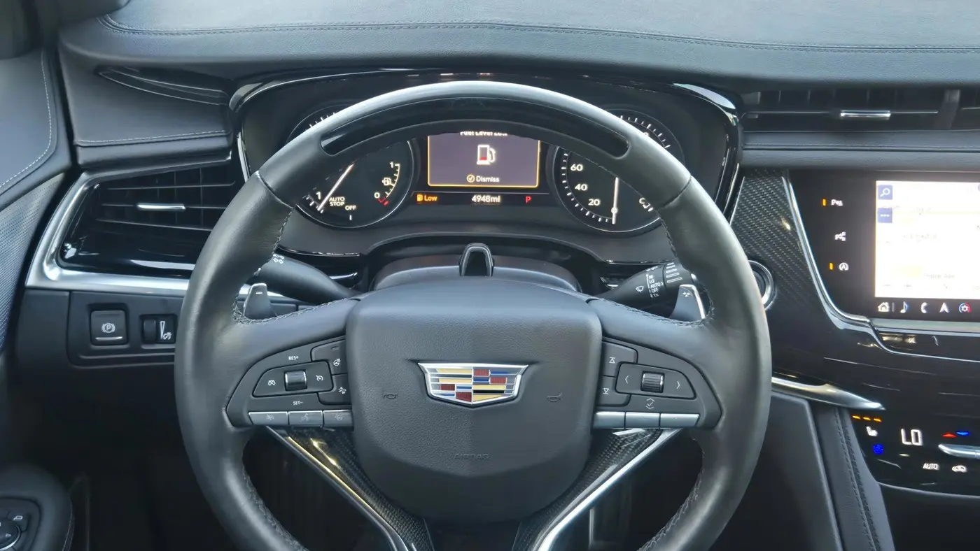 2025 Cadillac XT6 Sport