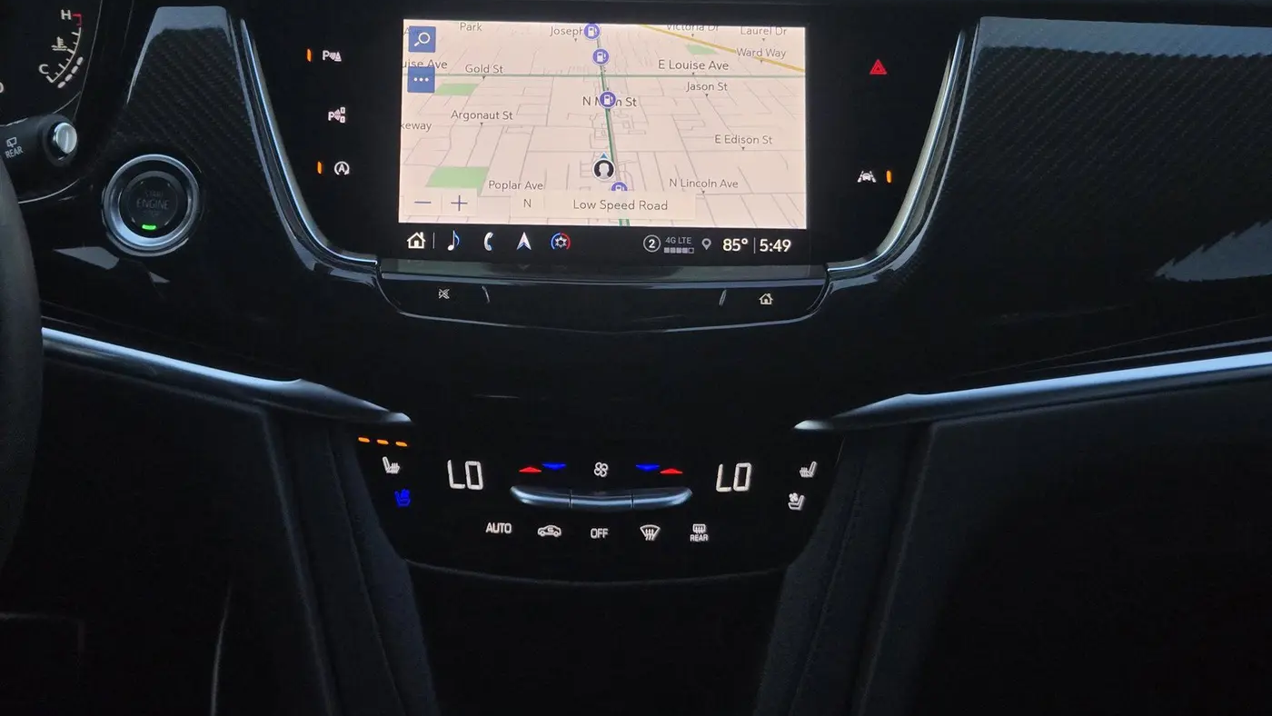 2025 Cadillac XT6 Sport