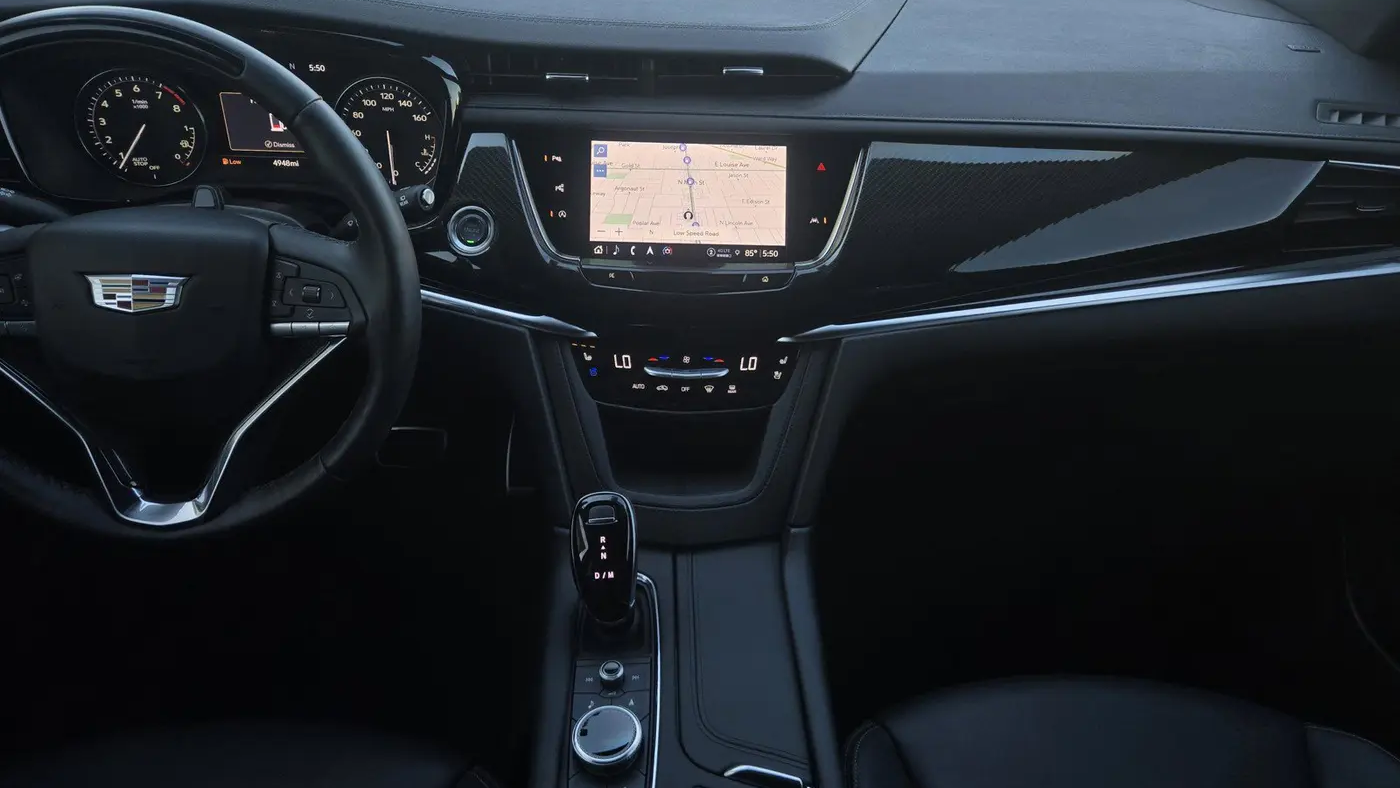 2025 Cadillac XT6 Sport