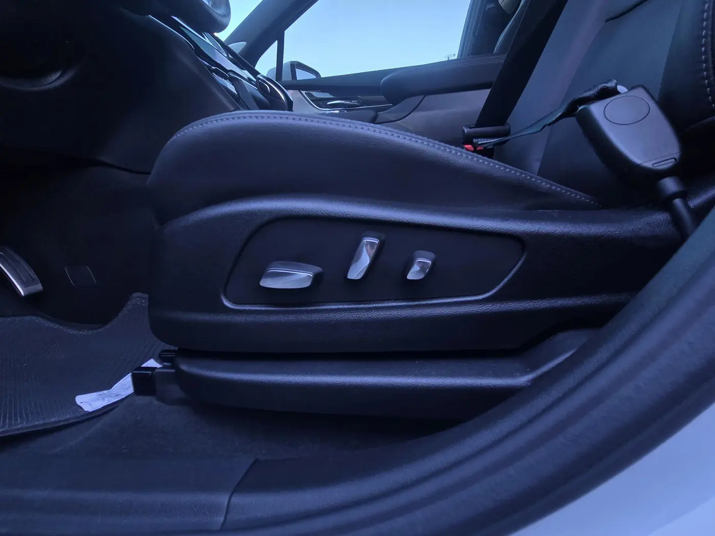2025 Cadillac XT6 - $58,988