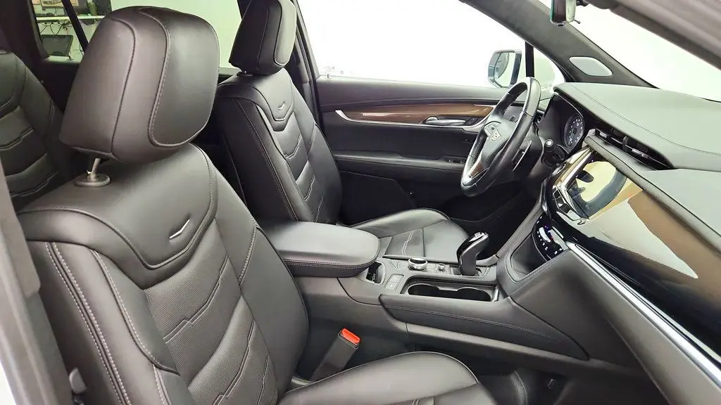 2024 Cadillac XT6 - $41,795