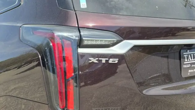 2020 Cadillac XT6 Sport