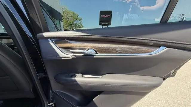 2022 Cadillac XT6 Sport