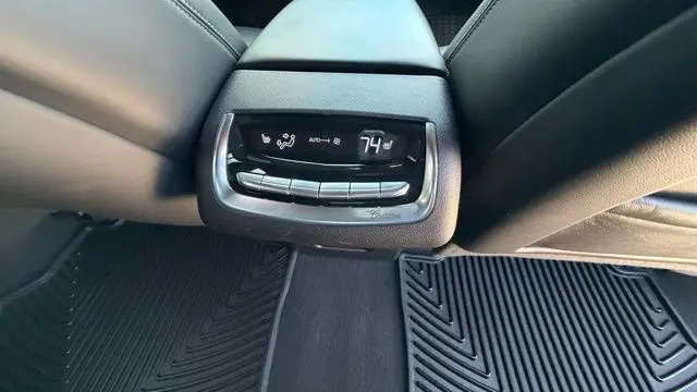 2022 Cadillac XT6 Sport