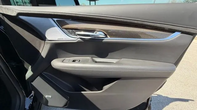 2022 Cadillac XT6 Sport